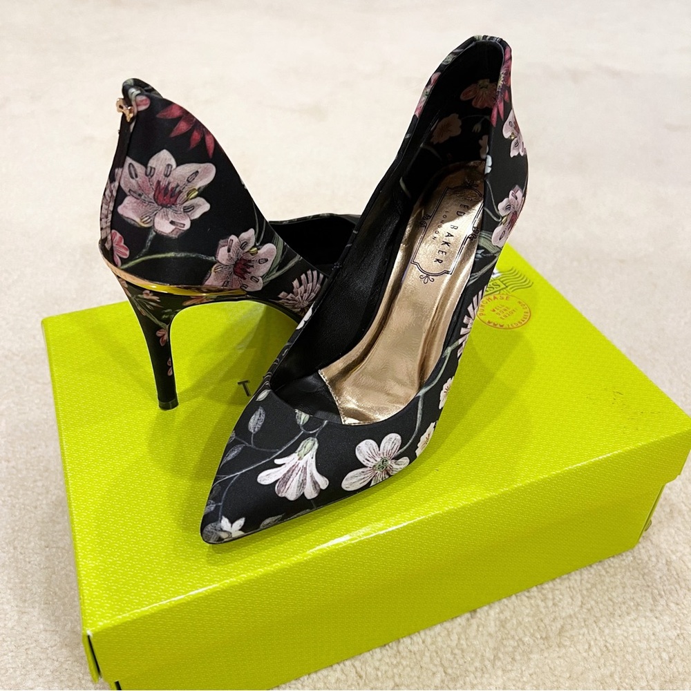 Ted Baker Savei Flower Heels